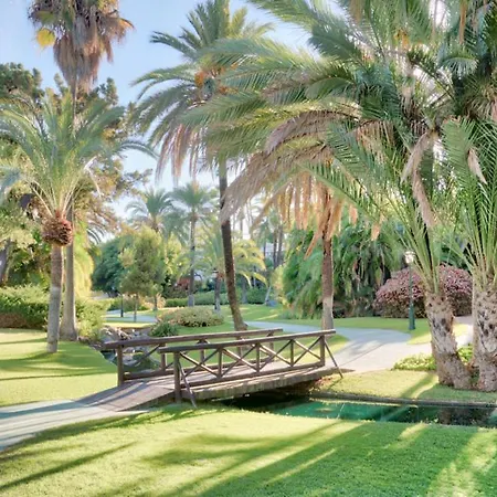Playas Del Duque, Puerto Banus, Golf .playa Y Compras 马尔韦利亚